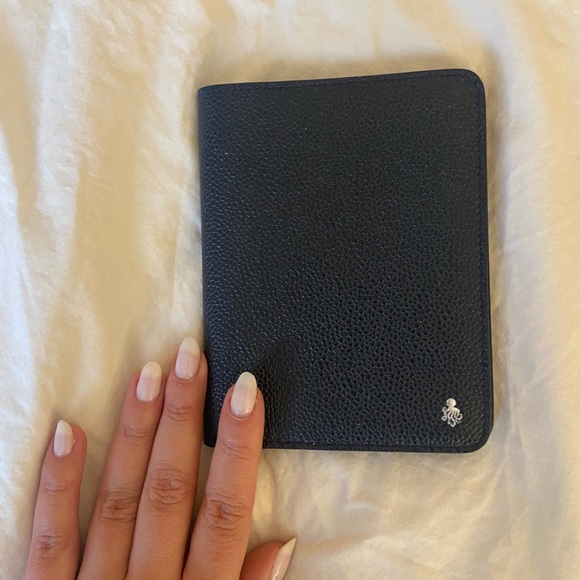 Senreve Pebbled Passport Holder in Pebbled/Venice - Picture 4 of 8